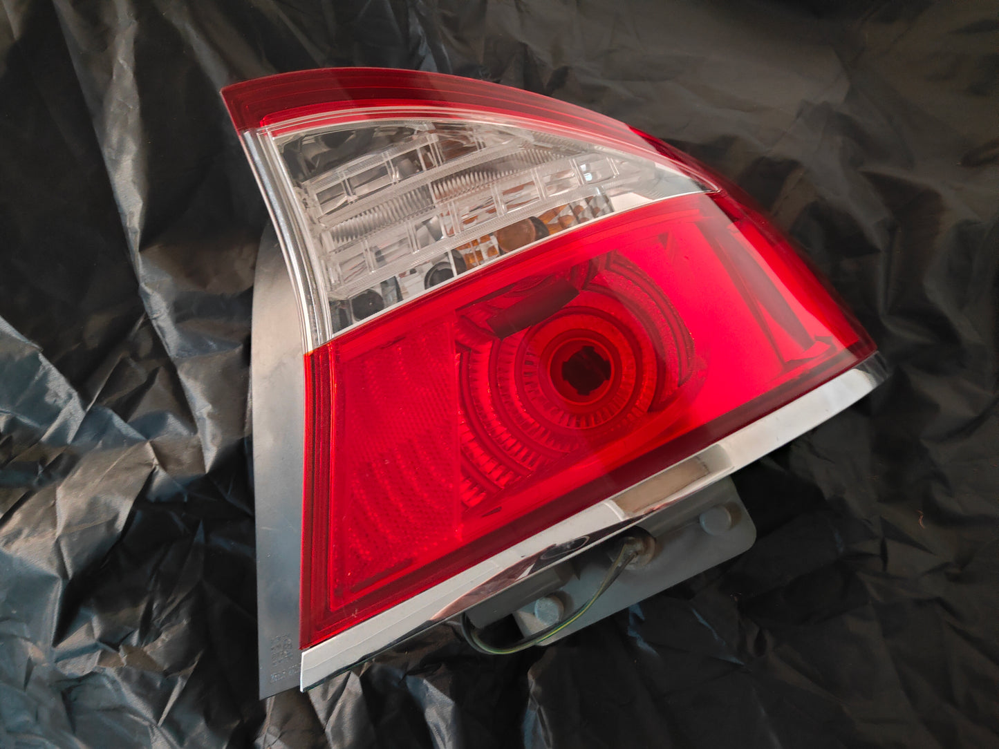 2006-2009 Subaru Legacy BL Sedan tail light
